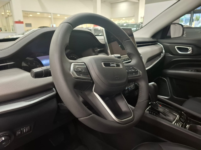 jeep compass 1.3 t270 turbo flex longitude at6 4p automatico 2023 jeep compass 1.3 t270 turbo flex longitude at6 4p automatico 2023