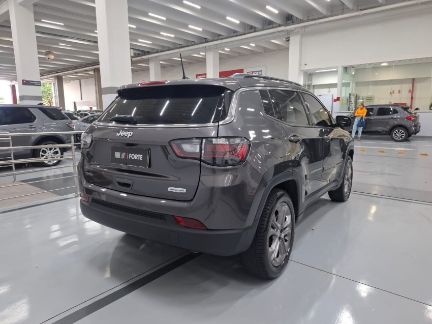 jeep compass 1.3 t270 turbo flex longitude at6 4p automatico 2023 jeep compass 1.3 t270 turbo flex longitude at6 4p automatico 2023