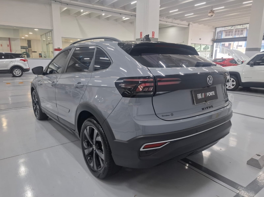 volkswagen nivus 1.0 200 tsi total flex highline automatico 4p 2023 volkswagen nivus 1.0 200 tsi total flex highline automatico 4p 2023