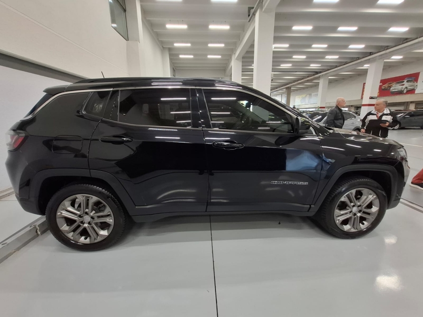 jeep compass 1.3 t270 turbo flex longitude at6 4p automatico 2023 jeep compass 1.3 t270 turbo flex longitude at6 4p automatico 2023