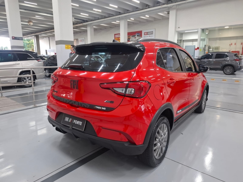 fiat argo 1.8 e.torq flex trekking at6 4p automatico 2021 fiat argo 1.8 e.torq flex trekking at6 4p automatico 2021