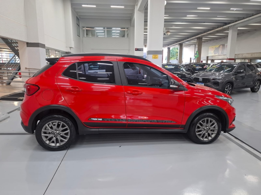 fiat argo 1.8 e.torq flex trekking at6 4p automatico 2021 fiat argo 1.8 e.torq flex trekking at6 4p automatico 2021