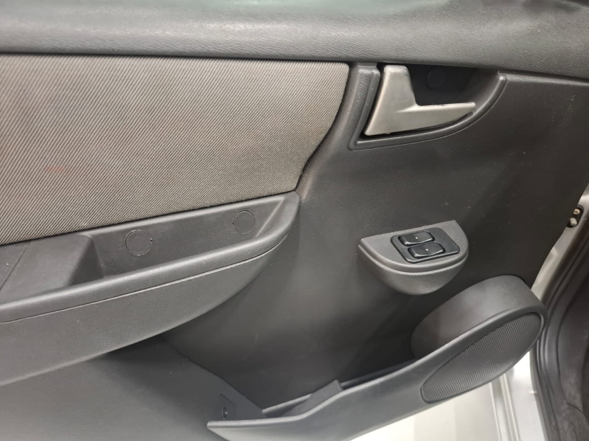 chevrolet celta 1.0 mpfi lt 8v flex 4p manual 2013 chevrolet celta 1.0 mpfi lt 8v flex 4p manual 2013