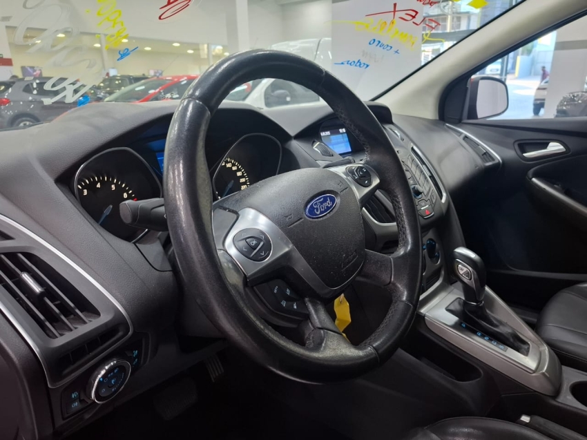 ford focus 2.0 se hatch 16v flex 4p auto automatico 2014