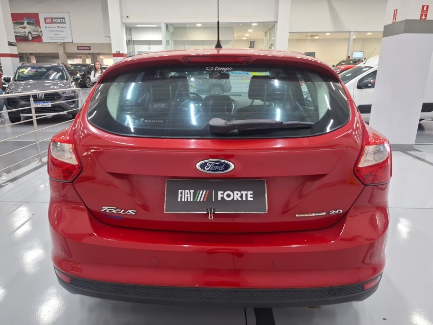 ford focus 2.0 se hatch 16v flex 4p auto automatico 2014
