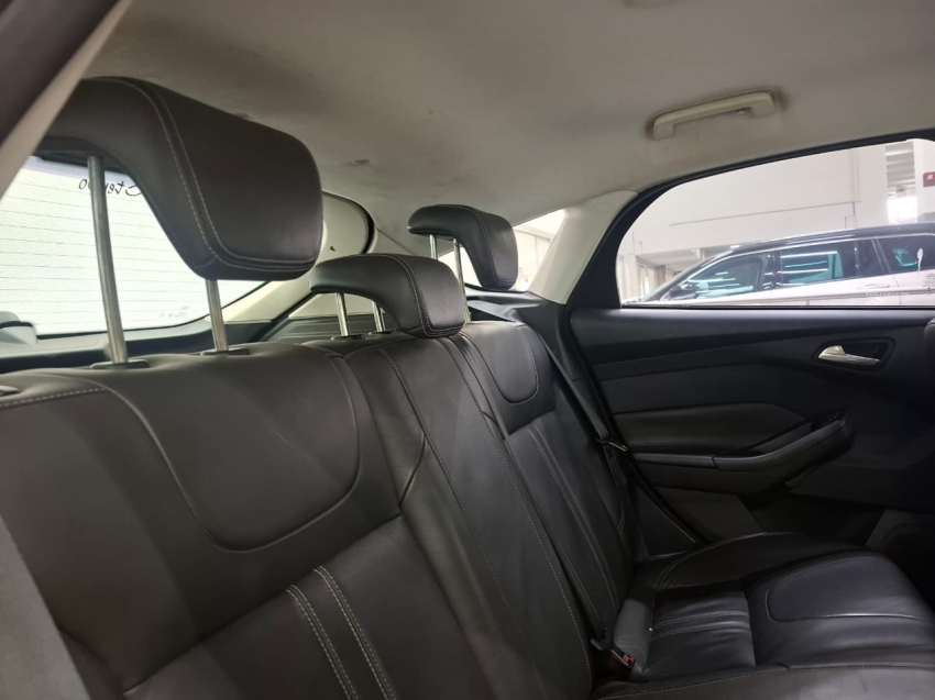 ford focus 2.0 se hatch 16v flex 4p auto automatico 2014