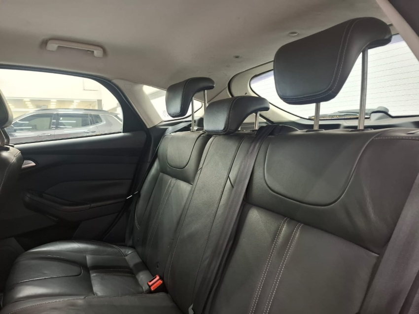 ford focus 2.0 se hatch 16v flex 4p auto automatico 2014