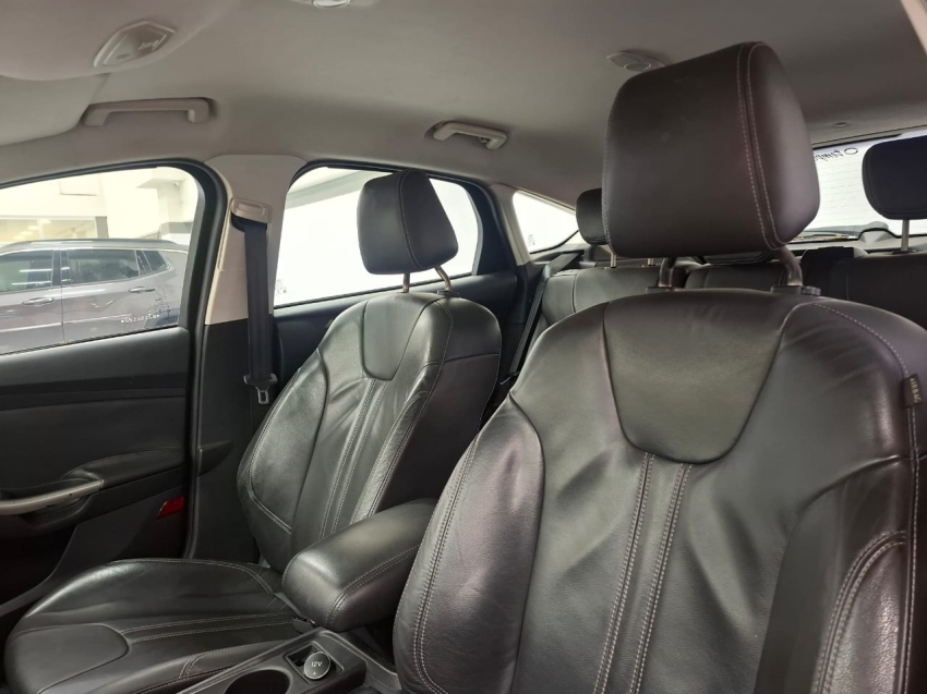 ford focus 2.0 se hatch 16v flex 4p auto automatico 2014