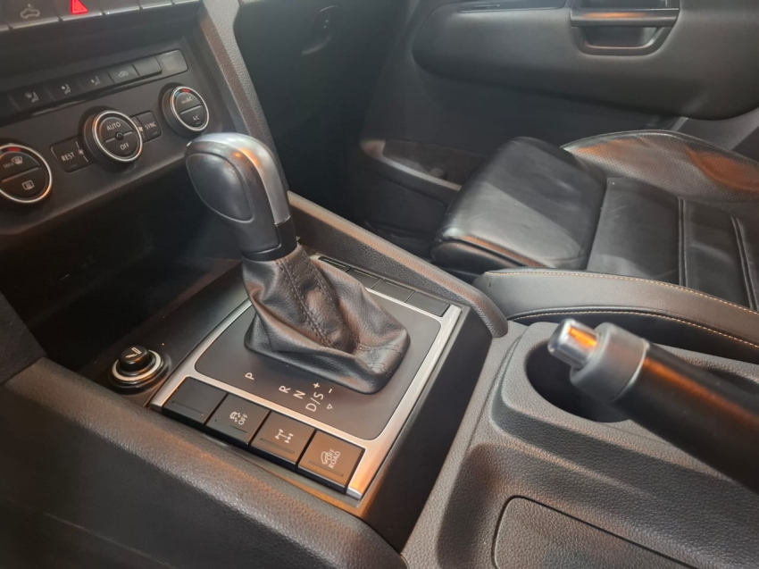 volkswagen amarok 3.0 v6 tdi diesel highline extreme cd 4motion automatico 4p 2022 volkswagen amarok 3.0 v6 tdi diesel highline extreme cd 4motion automatico 4p 2022