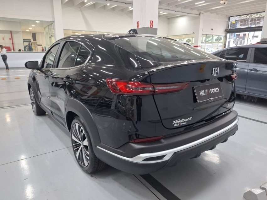 fiat fastback 1.0 turbo 200 flex audace cvt 4p automatico 2023 fiat fastback 1.0 turbo 200 flex audace cvt 4p automatico 2023