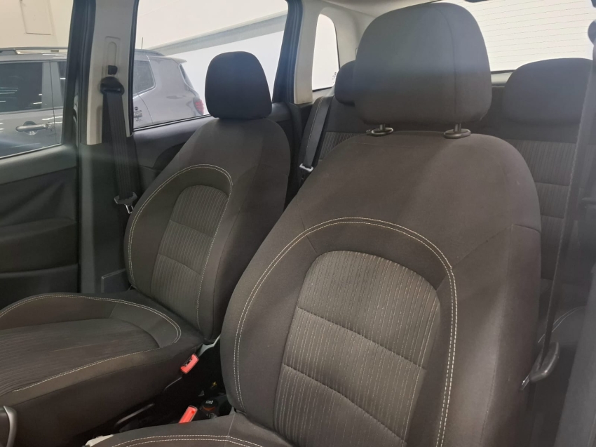 fiat idea 1.6 mpi essence 16v flex 4p automatizado automatico 2014 fiat idea 1.6 mpi essence 16v flex 4p automatizado automatico 2014