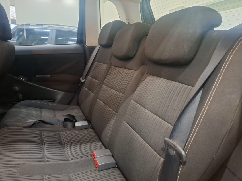 fiat idea 1.6 mpi essence 16v flex 4p automatizado automatico 2014 fiat idea 1.6 mpi essence 16v flex 4p automatizado automatico 2014