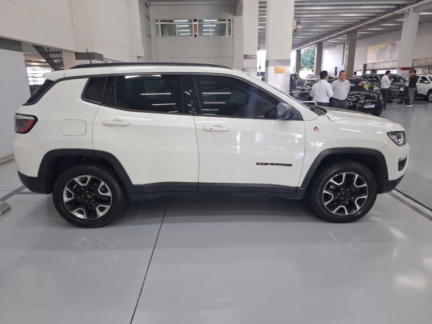 jeep compass 2.0 16v diesel longitude 4x4 automatico 4p 2017