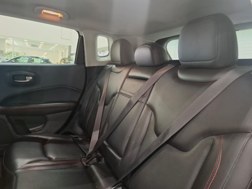 jeep compass 2.0 16v diesel longitude 4x4 automatico 4p 2017