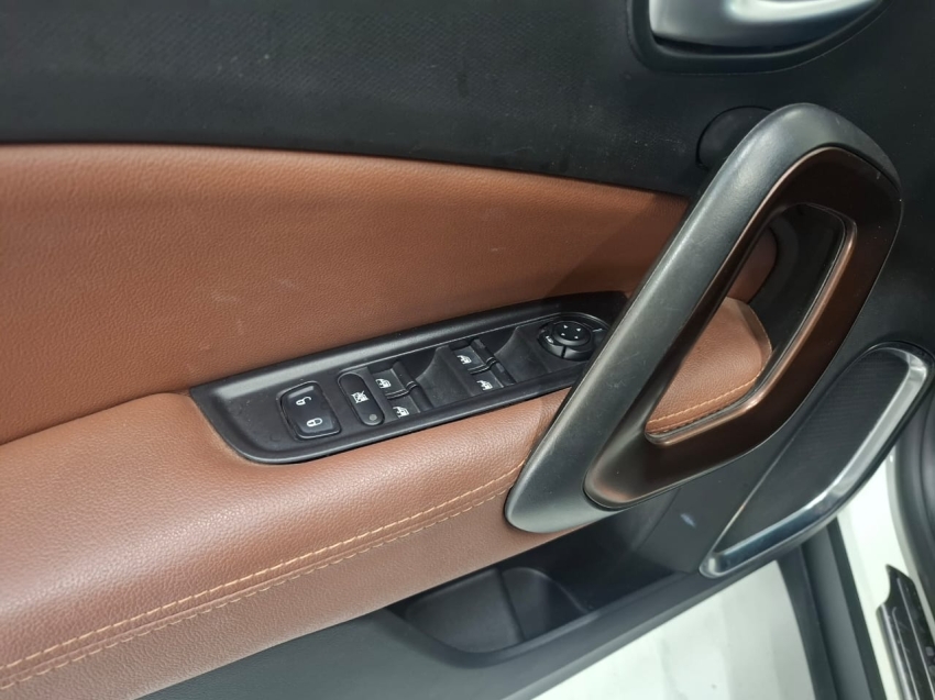 fiat toro 2.0 16v turbo diesel volcano 4wd at9 4p automatico 2020 fiat toro 2.0 16v turbo diesel volcano 4wd at9 4p automatico 2020