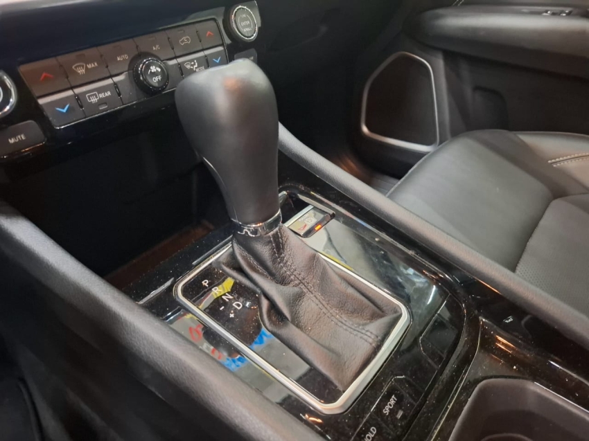 jeep compass 1.3 t270 turbo flex longitude at6 4p automatico 2024 jeep compass 1.3 t270 turbo flex longitude at6 4p automatico 2024