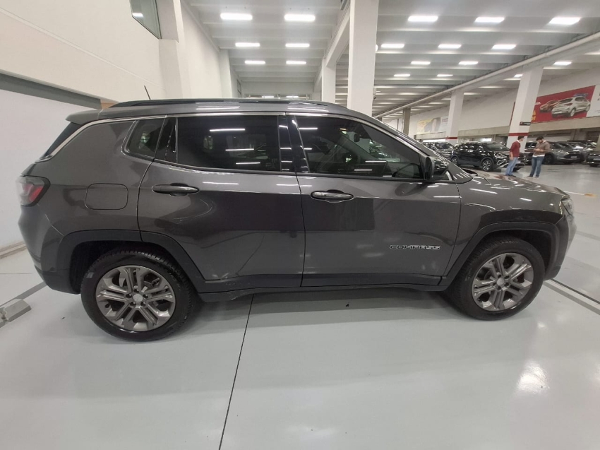 jeep compass 1.3 t270 turbo flex longitude at6 4p automatico 2024 jeep compass 1.3 t270 turbo flex longitude at6 4p automatico 2024