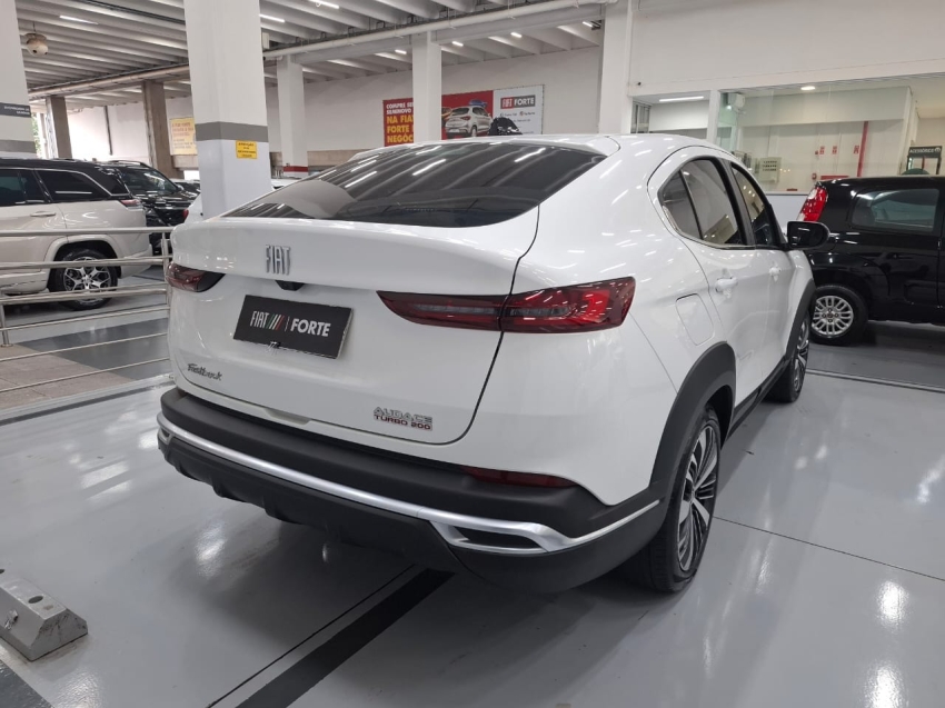 fiat fastback 1.0 turbo 200 flex audace cvt 4p automatico 2023 fiat fastback 1.0 turbo 200 flex audace cvt 4p automatico 2023
