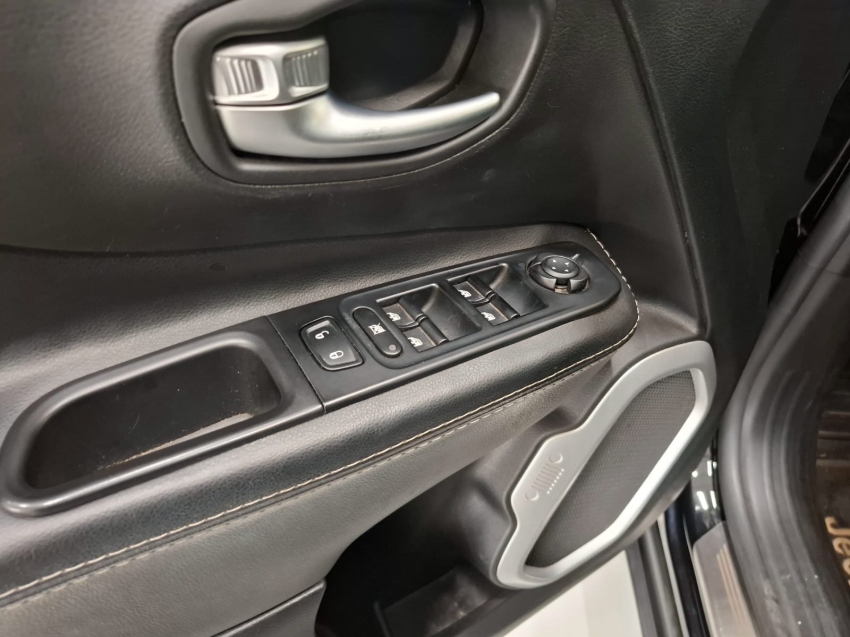 jeep renegade 1.8 16v flex sport 4p automatico 2020 jeep renegade 1.8 16v flex sport 4p automatico 2020