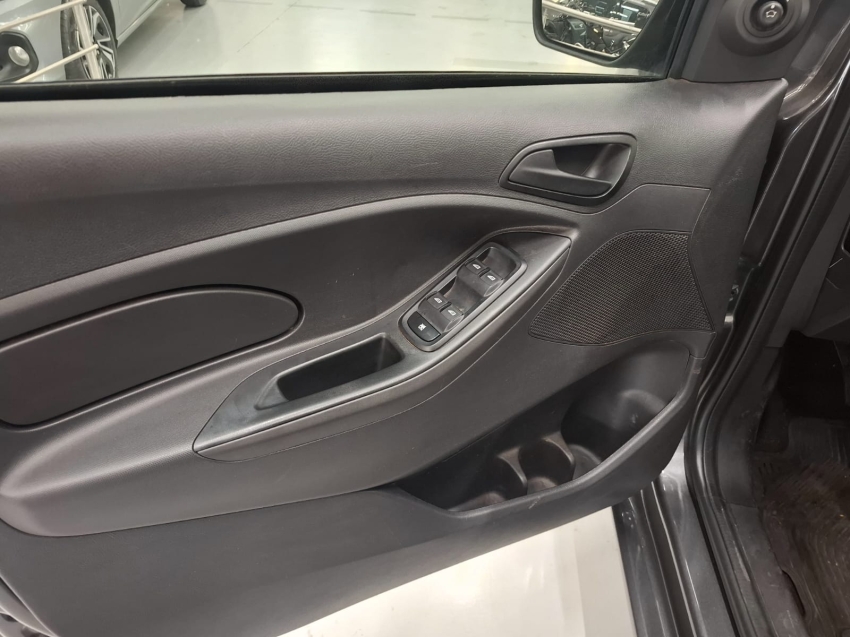 ford ka 1.5 ti-vct flex se plus manual 4p 2020 ford ka 1.5 ti-vct flex se plus manual 4p 2020
