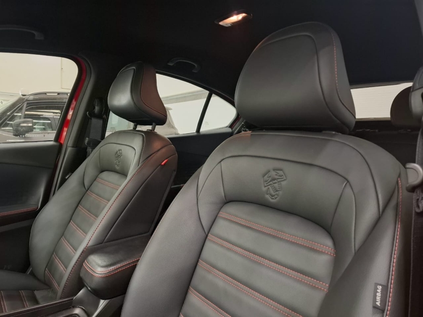 fiat fastback 1.3 turbo 270 flex abarth at6 4p automatico 2025 fiat fastback 1.3 turbo 270 flex abarth at6 4p automatico 2025