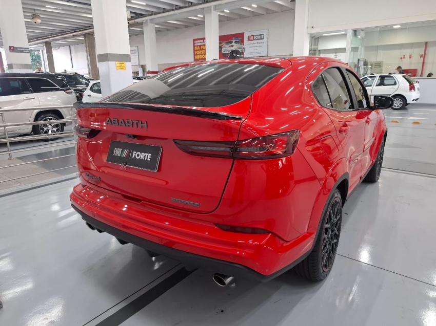 fiat fastback 1.3 turbo 270 flex abarth at6 4p automatico 2025 fiat fastback 1.3 turbo 270 flex abarth at6 4p automatico 2025