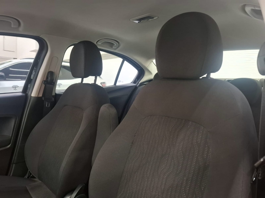 fiat cronos 1.3 firefly flex drive gsr 4p automatico 2019 fiat cronos 1.3 firefly flex drive gsr 4p automatico 2019