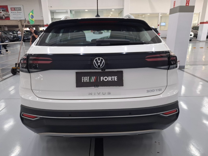 volkswagen nivus 1.0 200 tsi total flex highline automatico 4p 2021