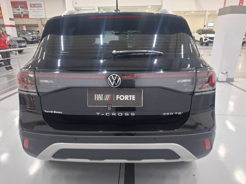 volkswagen t-cross 1.4 250 tsi total flex highline automatico 4p 2025 volkswagen t-cross 1.4 250 tsi total flex highline automatico 4p 2025