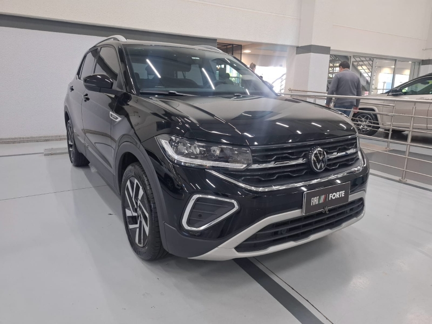 volkswagen t-cross 1.4 250 tsi total flex highline automatico 4p 2025 volkswagen t-cross 1.4 250 tsi total flex highline automatico 4p 2025