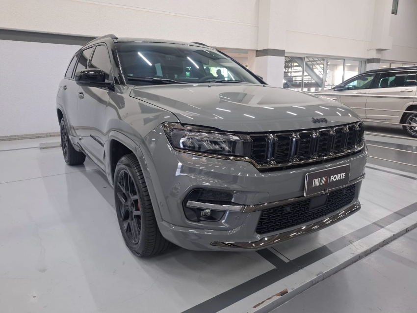 jeep commander 2.0 hurricane 4 turbo gasolina blackhawk at9 4p automatico 2025 jeep commander 2.0 hurricane 4 turbo gasolina blackhawk at9 4p automatico 2025