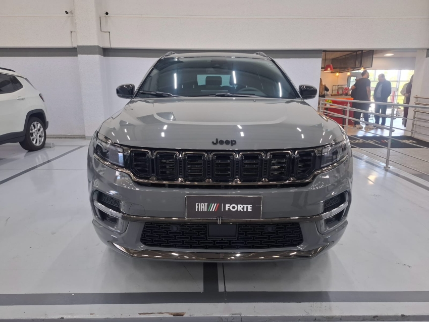 jeep commander 2.0 hurricane 4 turbo gasolina blackhawk at9 4p automatico 2025 jeep commander 2.0 hurricane 4 turbo gasolina blackhawk at9 4p automatico 2025