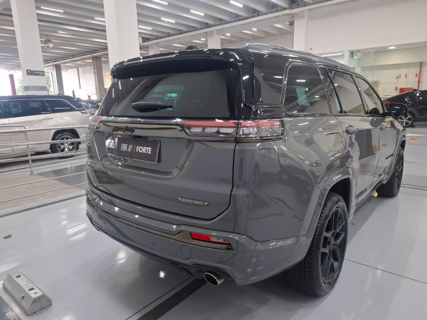 jeep commander 2.0 hurricane 4 turbo gasolina blackhawk at9 4p automatico 2025 jeep commander 2.0 hurricane 4 turbo gasolina blackhawk at9 4p automatico 2025