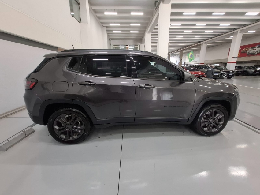 jeep compass 1.3 t270 turbo flex longitude at6 4p automatico 2022 jeep compass 1.3 t270 turbo flex longitude at6 4p automatico 2022