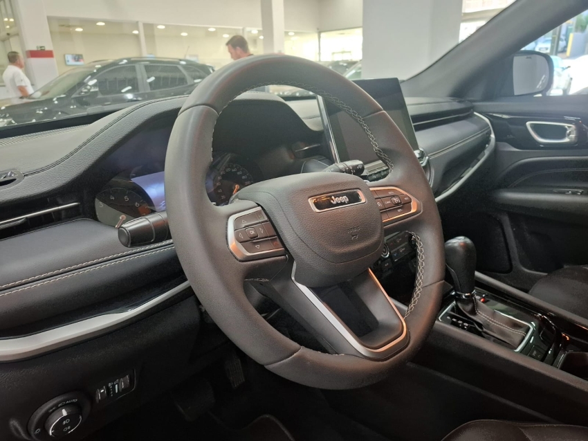jeep compass 1.3 t270 turbo flex longitude at6 4p automatico 2022 jeep compass 1.3 t270 turbo flex longitude at6 4p automatico 2022