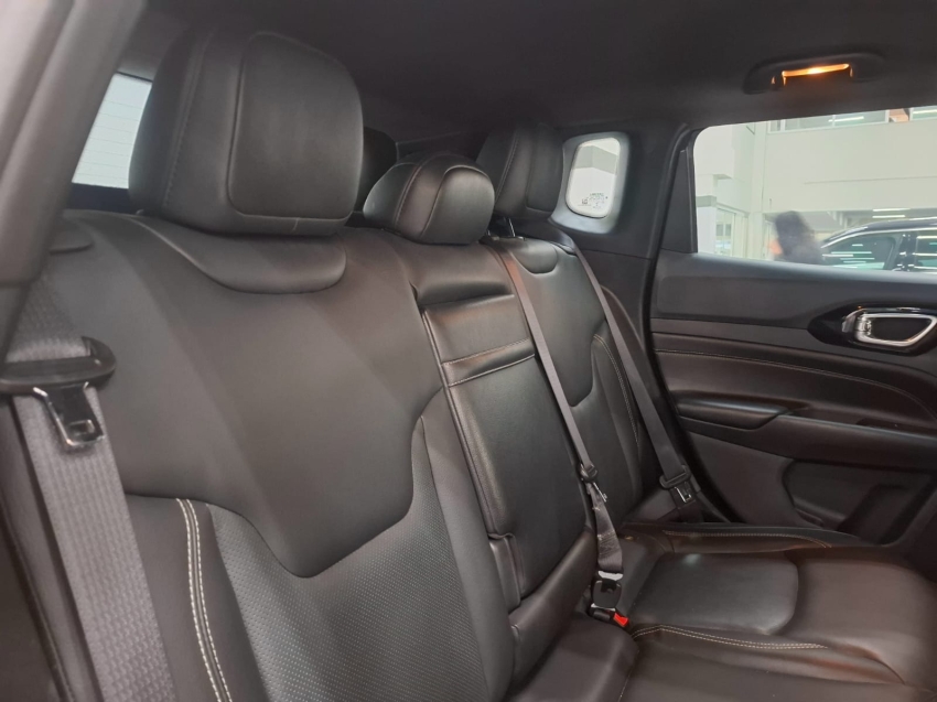 jeep compass 1.3 t270 turbo flex longitude at6 4p automatico 2022 jeep compass 1.3 t270 turbo flex longitude at6 4p automatico 2022