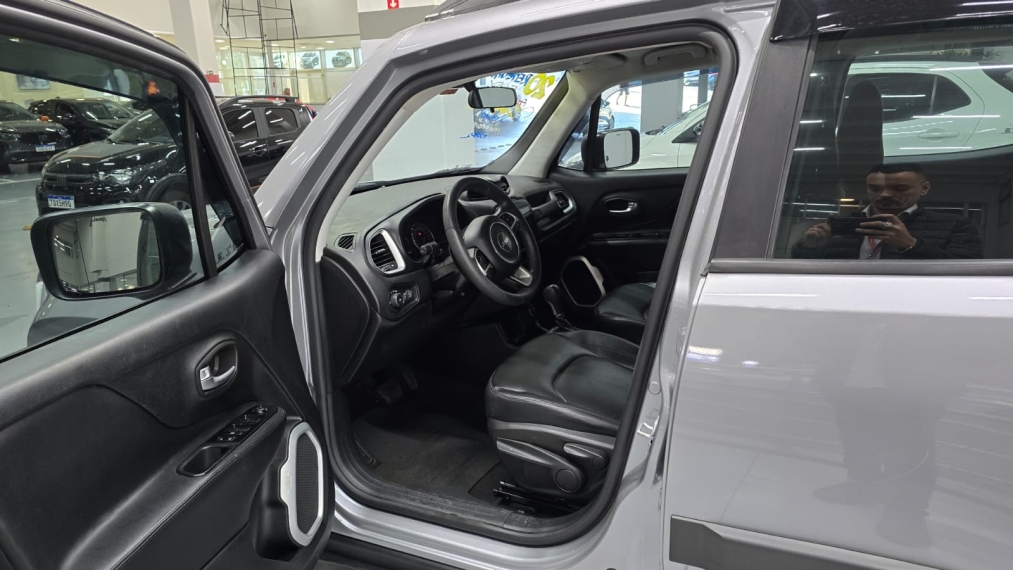 jeep renegade 1.8 16v flex 4p automatico 20196