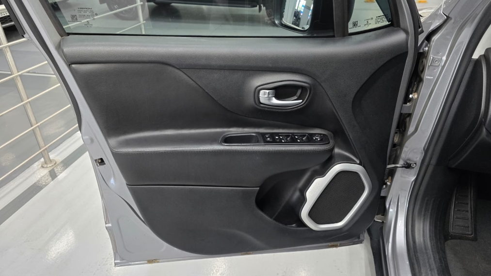 jeep renegade 1.8 16v flex 4p automatico 20199