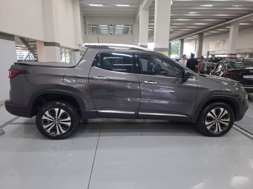 fiat toro 1.3 turbo 270 flex volcano at6 4p automatico 2022