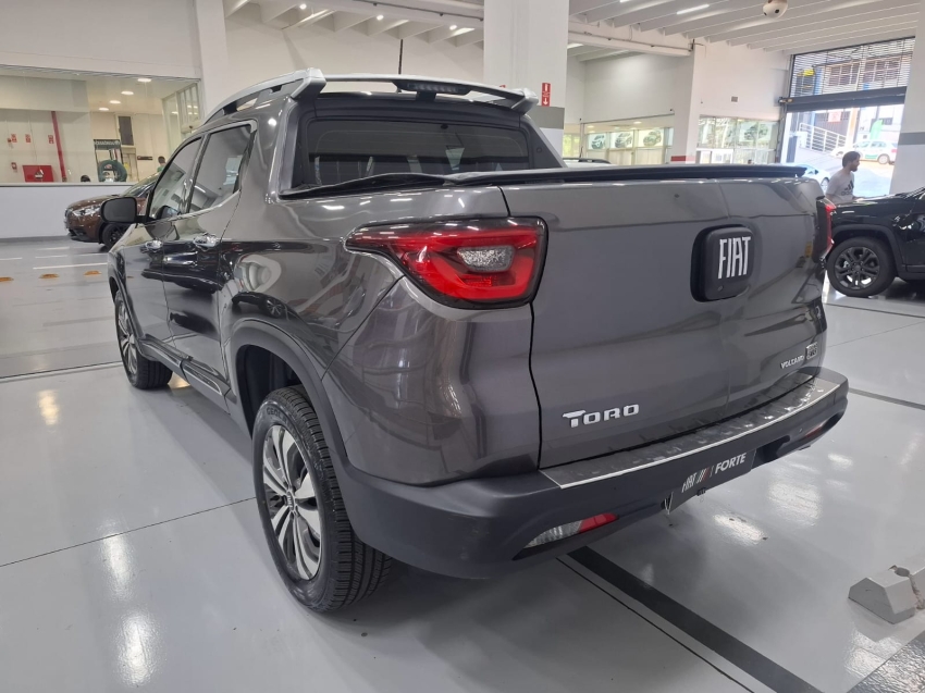 fiat toro 1.3 turbo 270 flex volcano at6 4p automatico 2022