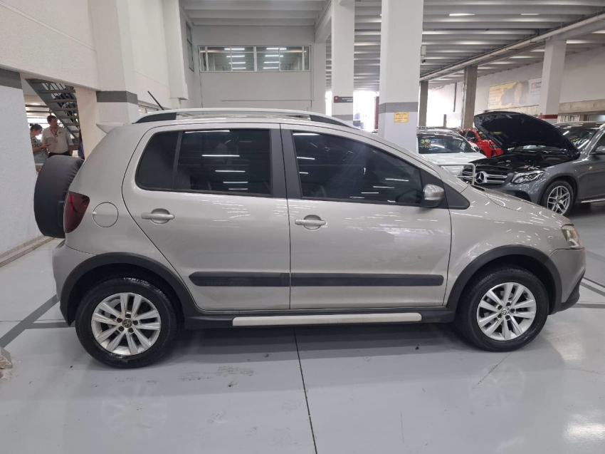 volkswagen crossfox 1.6 mi flex 8v 4p automatizado manual 2013 volkswagen crossfox 1.6 mi flex 8v 4p automatizado manual 2013
