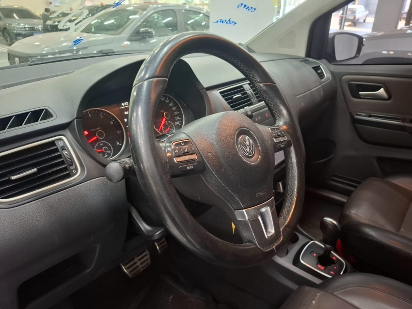 volkswagen crossfox 1.6 mi flex 8v 4p automatizado manual 2013 volkswagen crossfox 1.6 mi flex 8v 4p automatizado manual 2013