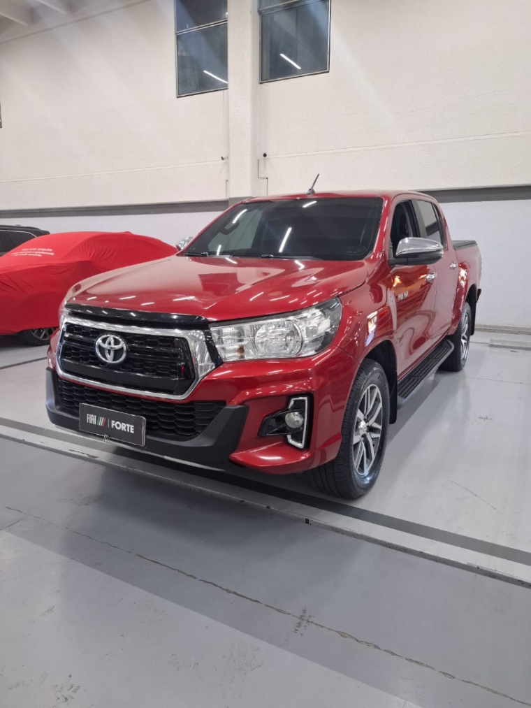 toyota hilux 2.8 srv 4x4 cd 16v diesel 4p automatico 2020 toyota hilux 2.8 srv 4x4 cd 16v diesel 4p automatico 2020