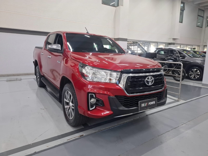 toyota hilux 2.8 srv 4x4 cd 16v diesel 4p automatico 2020 toyota hilux 2.8 srv 4x4 cd 16v diesel 4p automatico 2020