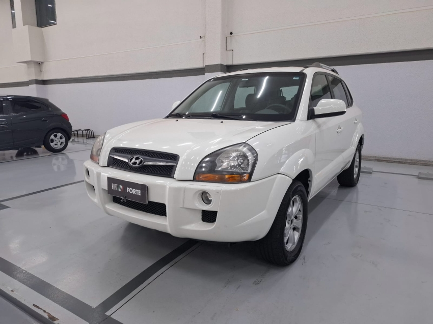 hyundai tucson 2.0 mpfi gls 16v 143cv 2wd flex 4p automatico 2015 hyundai tucson 2.0 mpfi gls 16v 143cv 2wd flex 4p automatico 2015