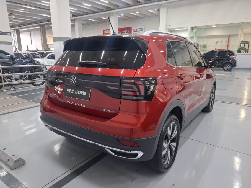 volkswagen t-cross 1.4 250 tsi total flex highline automatico 4p 2023 volkswagen t-cross 1.4 250 tsi total flex highline automatico 4p 2023