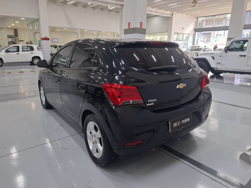 chevrolet onix 1.4 mpfi lt 8v flex 4p automatico 2019 chevrolet onix 1.4 mpfi lt 8v flex 4p automatico 2019