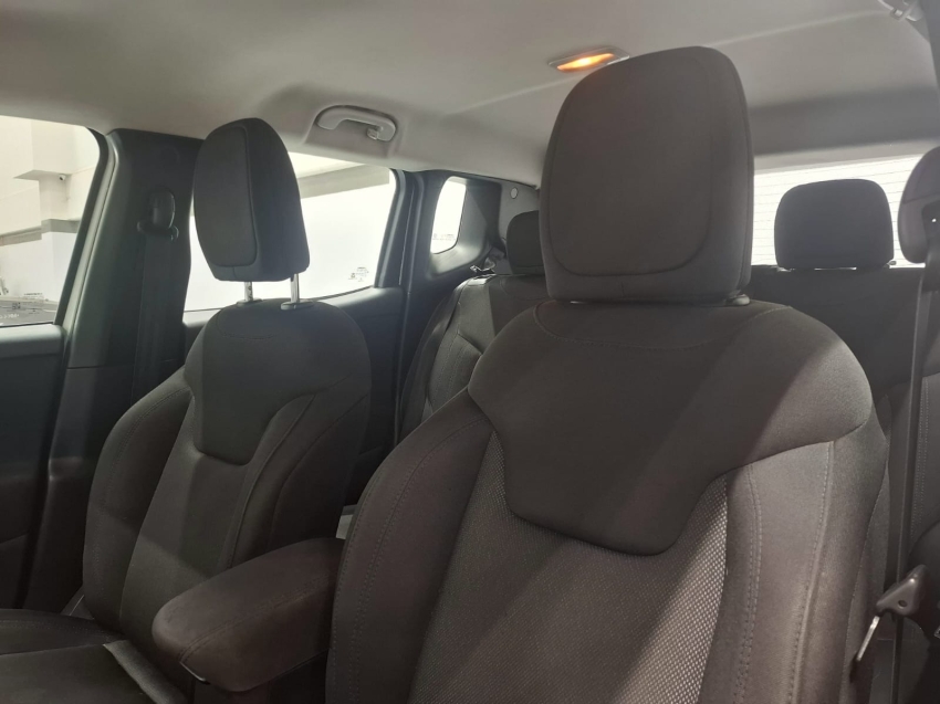 jeep renegade 1.8 16v flex 4p automatico 20219