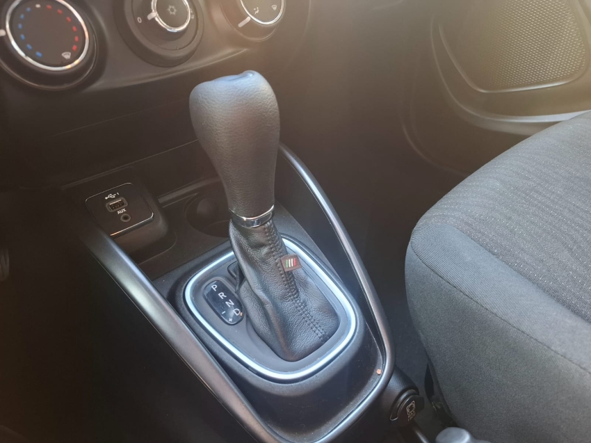 fiat cronos 1.3 firefly flex drive cvt 4p automatico 2023 fiat cronos 1.3 firefly flex drive cvt 4p automatico 2023