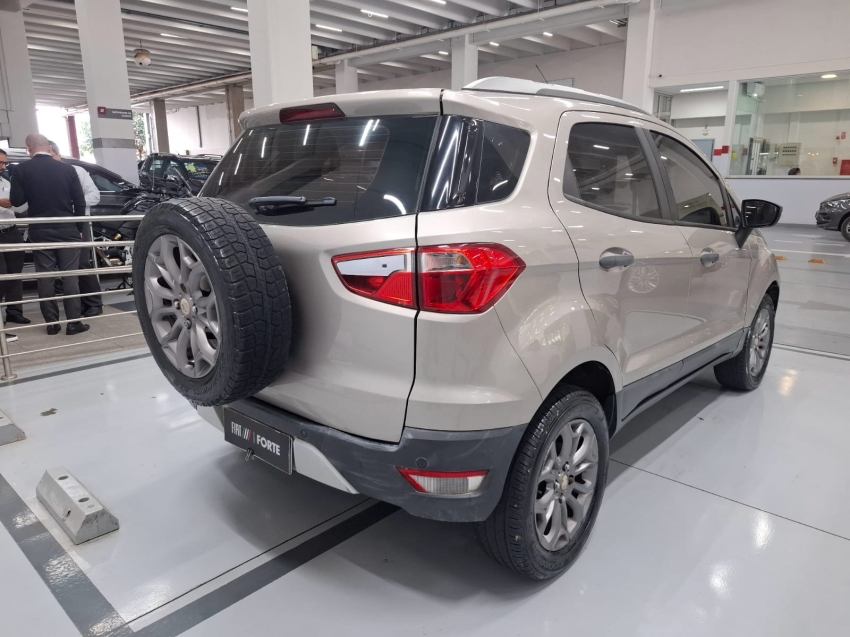ford ecosport 1.6 freestyle 16v flex 4p manual 2015